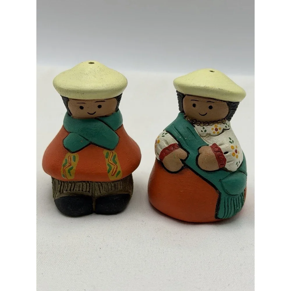 South American Couple Salt & Pepper Shaker 2 Piece Set Folk Art Hand Painted
